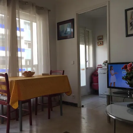Nicestudio With Air Conditioning Minimum 7 Nights Antibes