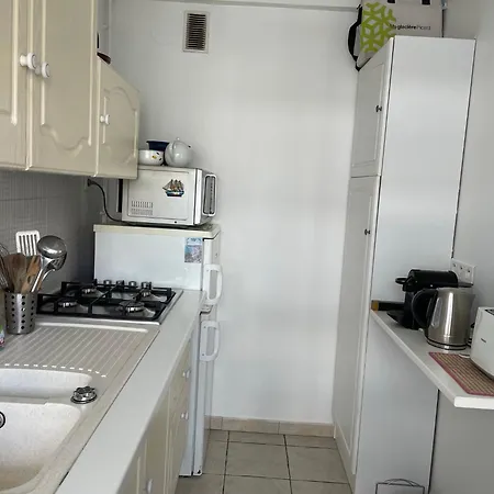 Nicestudio With Air Conditioning Minimum 7 Nights * Antibes
