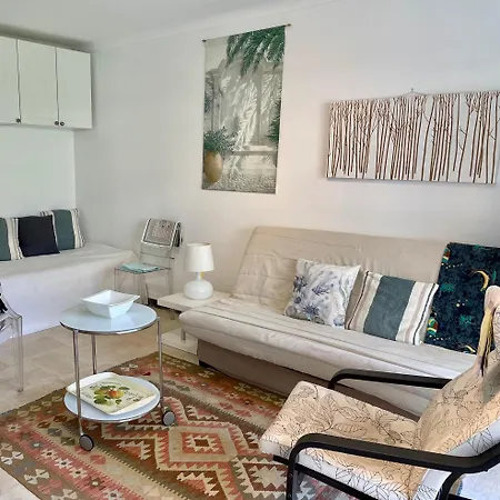 Nicestudio With Air Conditioning Minimum 7 Nights Apartment